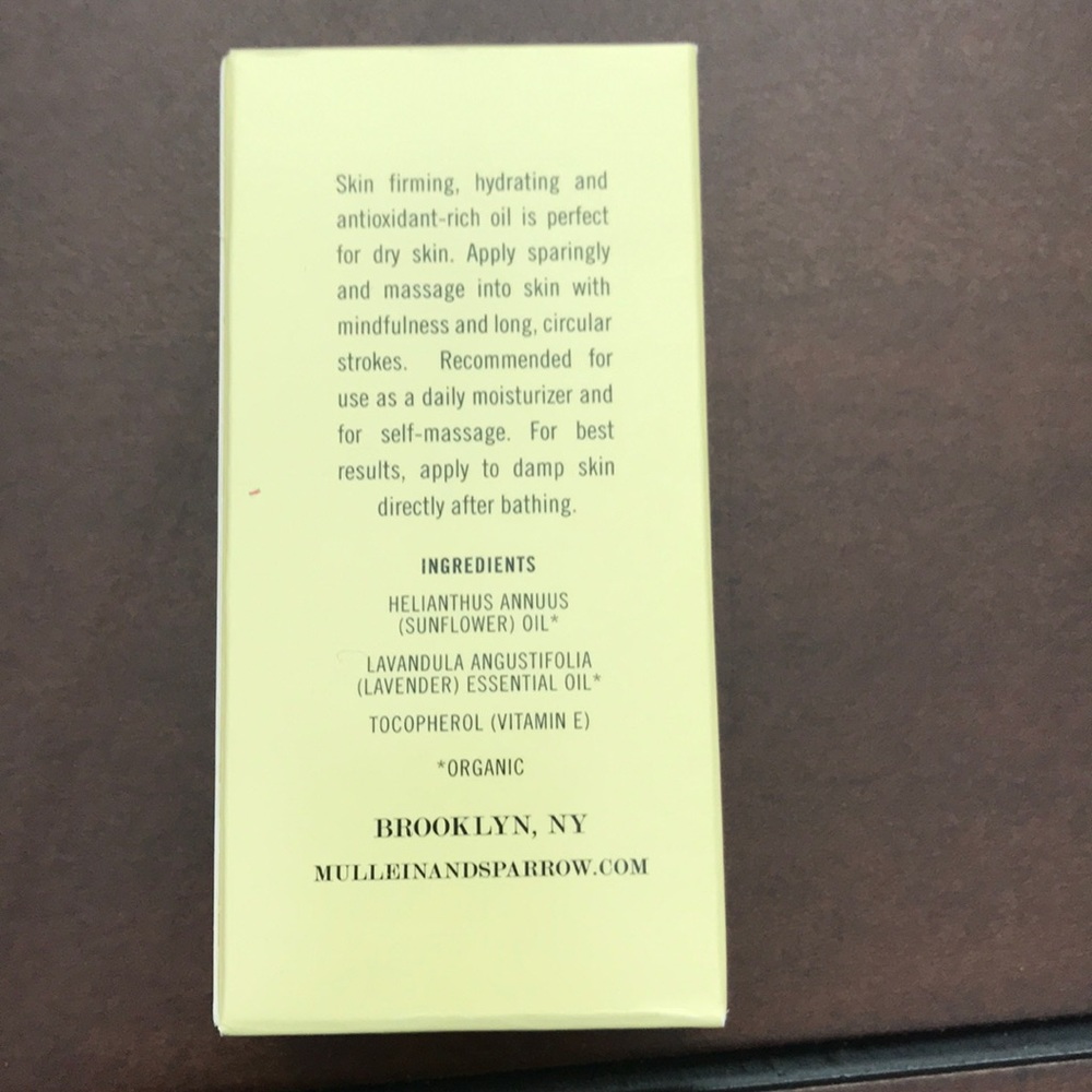 Body Oil - Picture 2 of 3